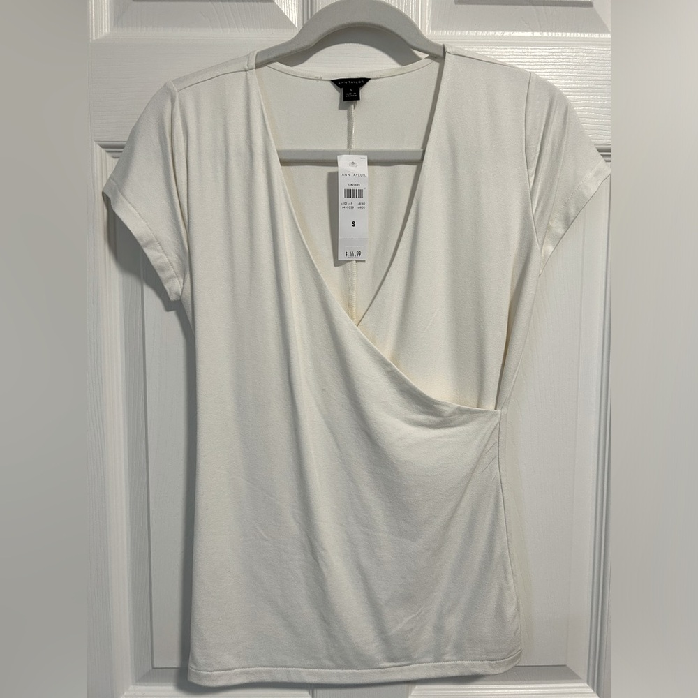 NWT Ann Taylor soft top